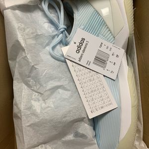 Brand new ADIZERO UBERSONIC 3 TENNIS SHOES. Size 7.5